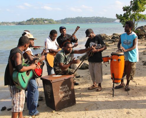 festnapuan-vanuatu-anne-dorr